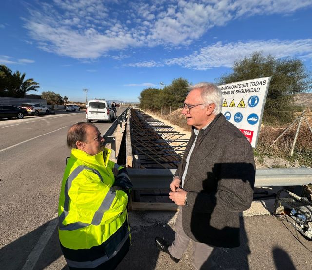 Fomento repara el canal dañado por las lluvias de octubre en la carretera que une la pedanía de Balsicas en Torre Pacheco con Los Alcázares - 2, Foto 2