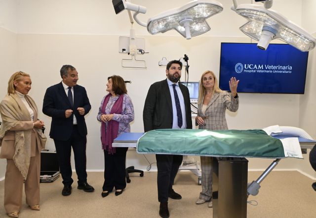 López Miras subraya que el nuevo Hospital Veterinario de la UCAM consolida el liderazgo de la Región de Murcia en este tipo de formación - 2, Foto 2