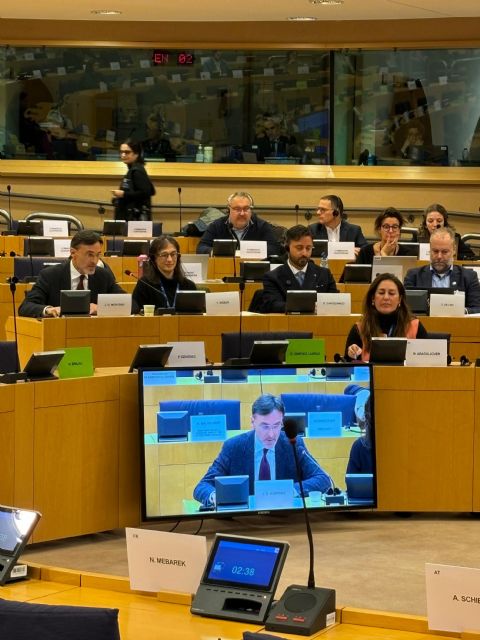 El Gobierno regional negocia la reprogramación de fondos europeos para vivienda asequible - 1, Foto 1