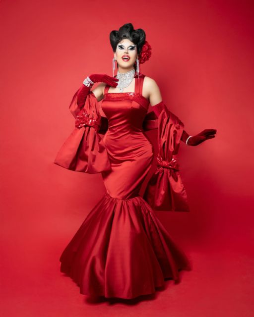 Divas y Reinas: Especial Navidad llenará de brillo, humor televisivo y cultura drag la Sala REM el 7 de diciembre - 1, Foto 1
