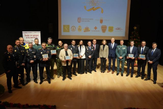 Rubira reivindica igualdad, concordia y un gran pacto nacional del agua en el acto conmemorativo de la Constitución en Jumilla - 1, Foto 1