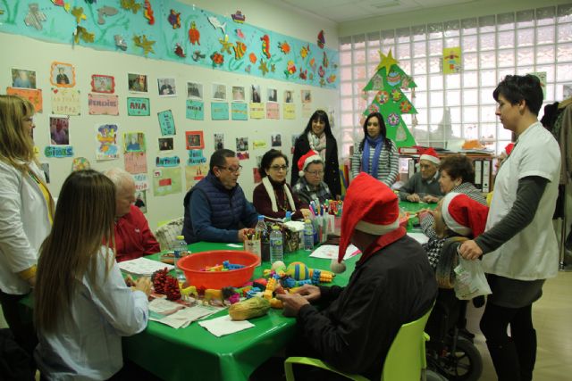 Cultura pone en marcha una campaña para fomentar la lectura entre personas con discapacidad y mayores - 2, Foto 2