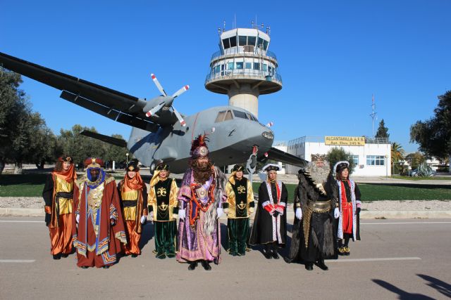 Los Reyes Magos llegarán el domingo a la Base Aérea de Alcantarilla en Aviocar - 1, Foto 1
