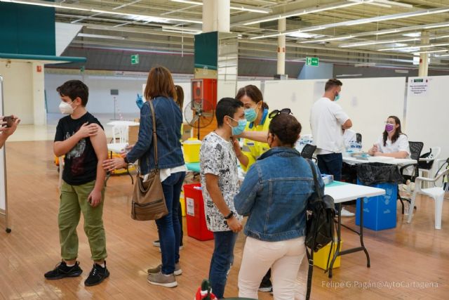 Salud suministrará esta semana 12.000 dosis de la vacuna contra el Coronavirus en La Rambla - 1, Foto 1