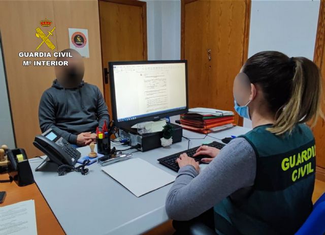La Guardia Civil investiga a una persona por acosar a través de redes sociales a una joven con pretensiones sexuales - 1, Foto 1
