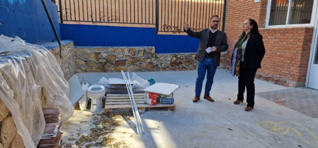 El Ayuntamiento de Lorca invierte cerca de 500.000 euros a la reparación, el mantenimiento y la adecuación de los colegios públicos del municipio durante este año 2022 - 1, Foto 1