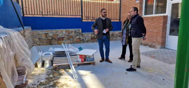 El Ayuntamiento de Lorca invierte cerca de 500.000 euros a la reparación, el mantenimiento y la adecuación de los colegios públicos del municipio durante este año 2022 - 2, Foto 2