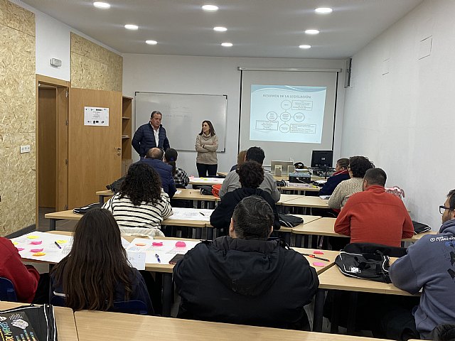 Dan comienzo los cursos de carpintería y repostería - 1, Foto 1