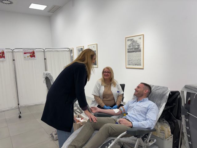 El Ayuntamiento de Murcia acoge la jornada de Hemodonación 'El mejor regalo vive den-tro de ti, regala vida esta Navidad' - 2, Foto 2