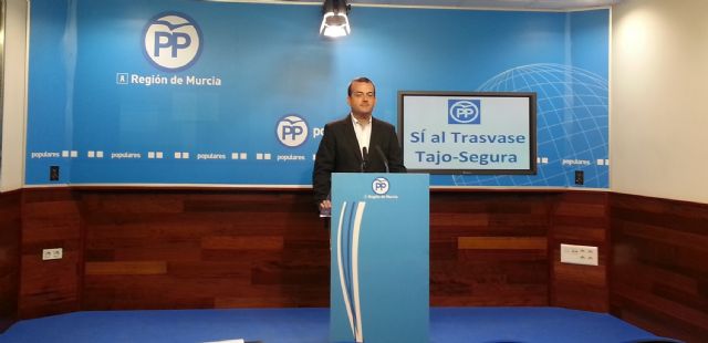 Javier Iniesta: Pedro Sánchez propone un gobierno de perdedores apoyado en la Región de Murcia, por otro perdedor - 1, Foto 1