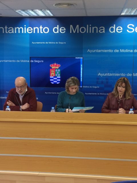 Luz Gabás, Santiago Postiguillo, Ray Loriga, Luis Leante e Ignacio Martínez de Pisón participan en el Ciclo Escritores en su tinta 2017 de Molina de Segura - 2, Foto 2