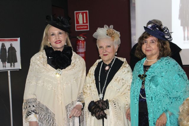 Noche de capa española, mantilla y mantón de Manila en San Pedro del Pinatar - 1, Foto 1