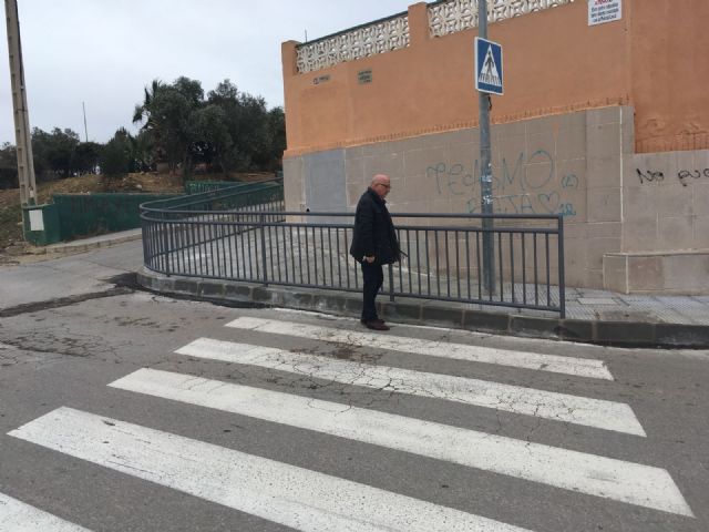 Manuel Padín recrimina a MC sus chapuzas y que se apropie de los proyectos vecinales y de Ciudadanos en un folleto - 1, Foto 1