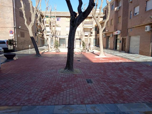 Parques y Jardines renueva la plaza San Juan Bautista de Alquerías para ampliar la zona de juegos y mejorar la seguridad - 1, Foto 1