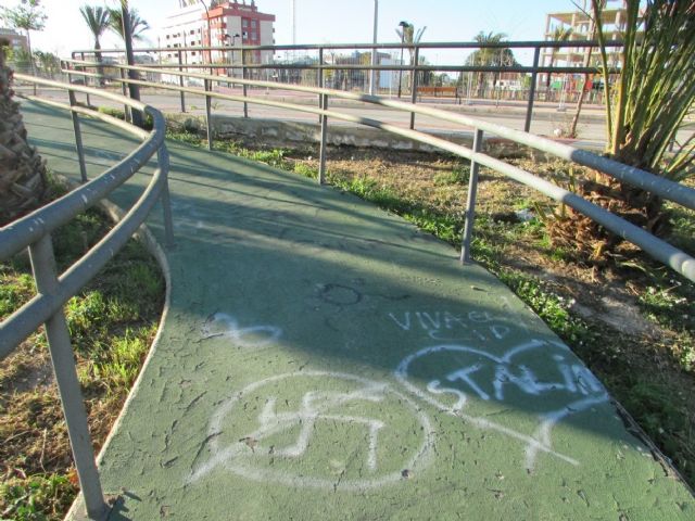 HUERMUR denuncia el abandono, la degradación y nula señalización del Palmeral Chico de Zaraiche - 2, Foto 2