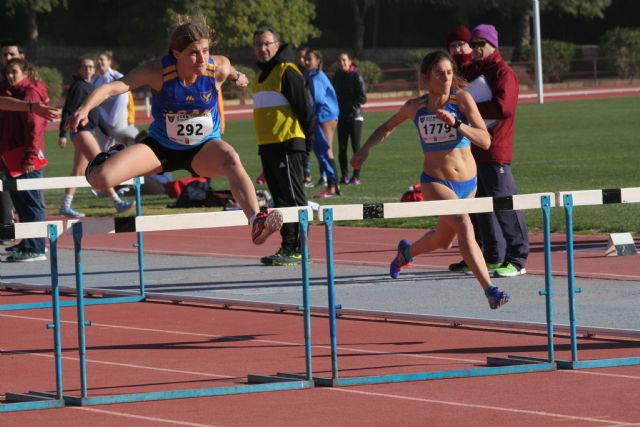 En una ventosa y a veces desapacible jornada de sábado, los atletas del UCAM Atletismo Cartagena acudieron en un buen número al Regional Absoluto de Invierno - 3, Foto 3