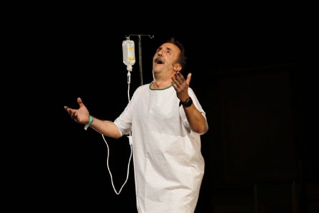 Santi Rodríguez burla la muerte con mucho humor en ´Infarto, ¡No vayas a la luz!´ - 4, Foto 4