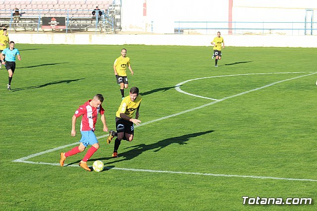 Se retoma el uso del estadio municipal “Juan Cayuela” tras los trabajos de resiembra del césped, Foto 3