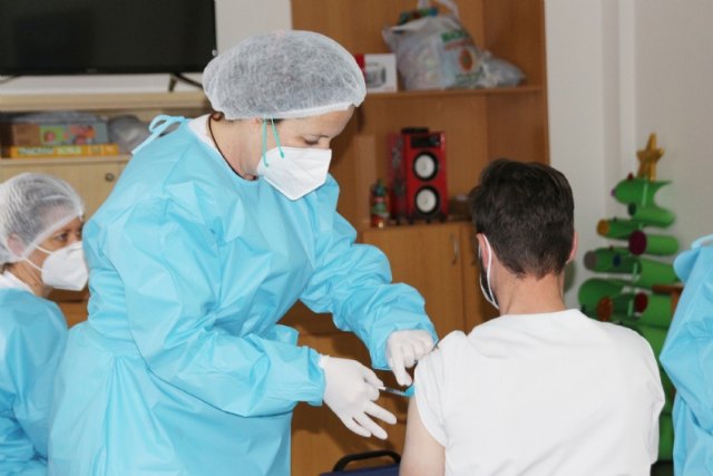 Los centros de da y psicosocial reciben la primera dosis de la vacuna contra la Covid-19, Foto 4