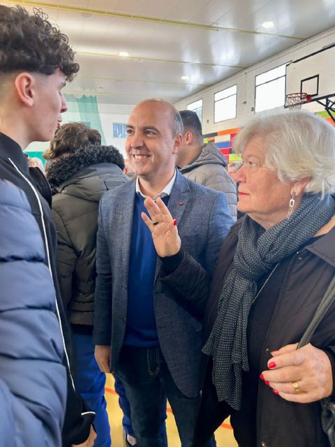 Mayores y jóvenes voluntarios celebran en Molina de Segura un Encuentro Intergeneracional - 1, Foto 1