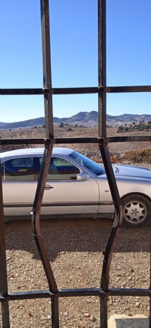 La oleada de delincuencia que sufre Lorca se extiende a las pedanías de Zarzalico y Río con el saqueo de una vivienda, el intento en otra y la sustracción de 700 metros de tendido eléctrico - 4, Foto 4