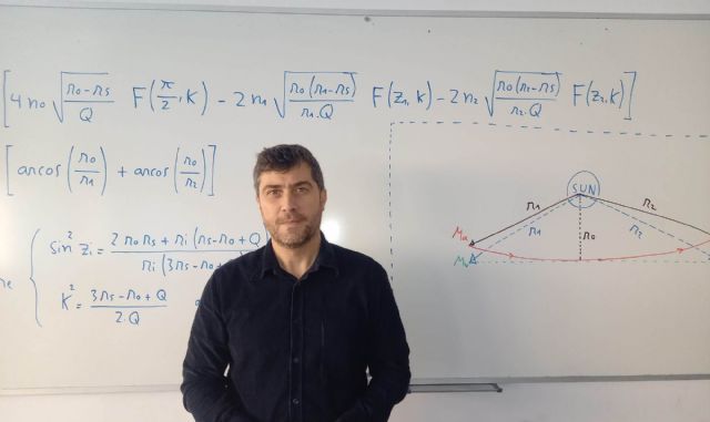 El profesor Óscar del Barco desarrolla una nueva ecuación que permitirá localizar con mayor precisión astros en el universo - 1, Foto 1
