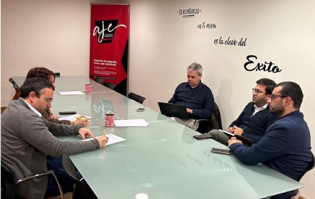 AJE Cartagena ´cazará´ talentos para las empresas de la comarca gracias al nuevo servicio de prácticas de la UPCT - 4, Foto 4