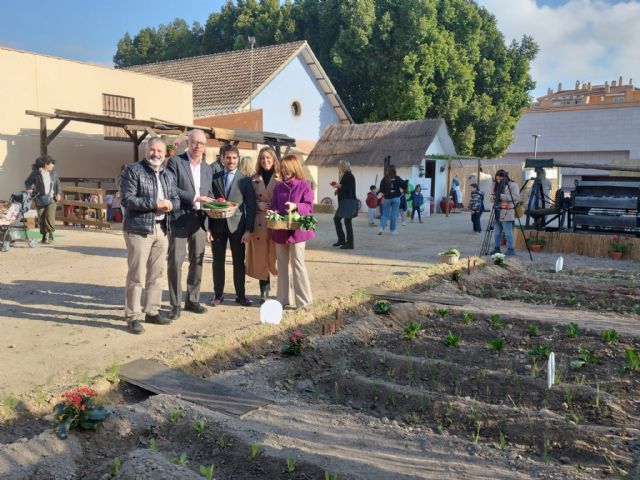 Más de 1.500 escolares aprenderán costumbres y folklore de Murcia en el nuevo entorno huertano en Santiago y Zaraíche - 1, Foto 1