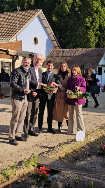 Más de 1.500 escolares aprenderán costumbres y folklore de Murcia en el nuevo entorno huertano en Santiago y Zaraíche - 4, Foto 4