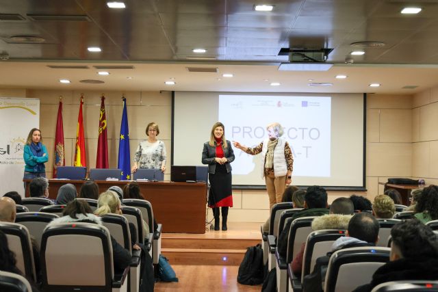 Comienzan las nuevas acciones formativas del programa Activa-T, puesto en marcha por el Ayuntamiento de Lorca, con cerca de un centenar de beneficiarios - 3, Foto 3