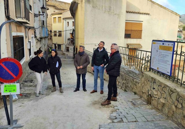 En marcha las obras de creación de una nueva red de evacuación de aguas pluviales para la explanada del Castillo y el Barrio Medieval - 1, Foto 1
