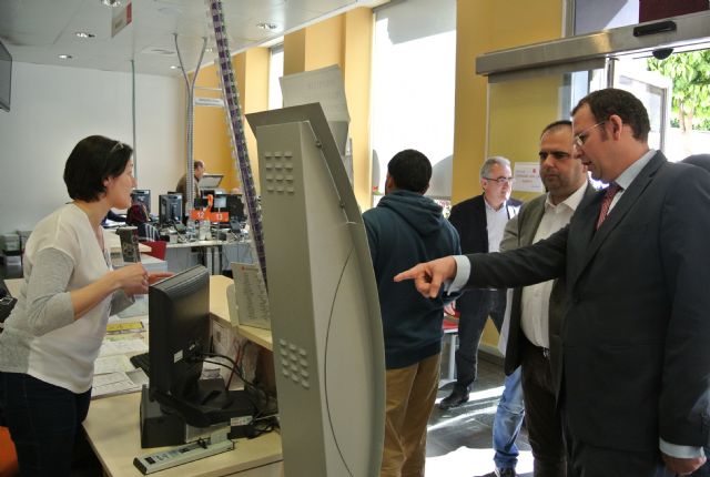 El Ayuntamiento de Alicante se interesa por el funcionamiento de la plataforma tecnológica del  010 murciano - 1, Foto 1