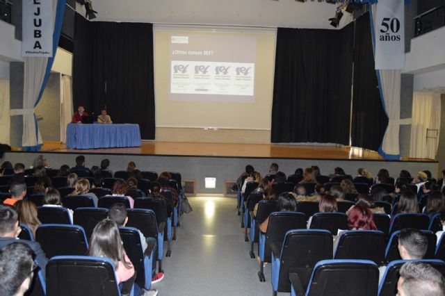 Charla sobre los cursos de formación de garantía juvenil en Las Torres de Cotillas - 2, Foto 2