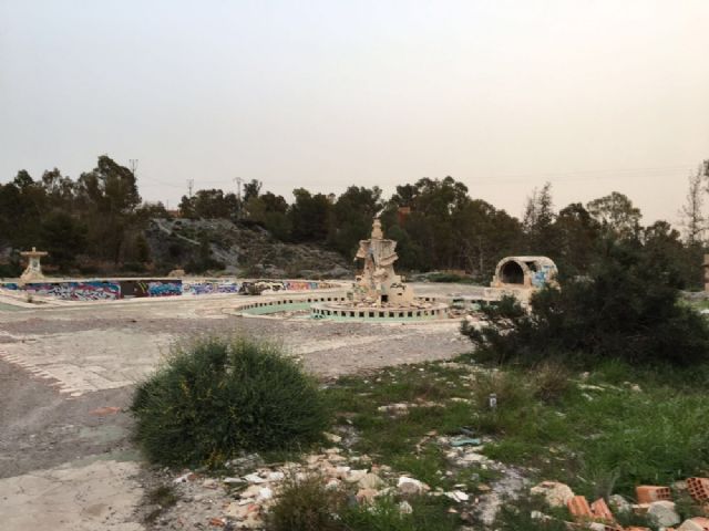 El PSOE vuelve a exigiral PP que haga cumplir la normativa de seguridad e higiene ante el riesgo de que La Quinta se convierta en zona marginal - 3, Foto 3