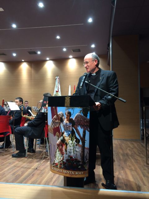 El Cabildo Superior de Cofradías y el Ayuntamiento de Molina de Segura presentan el cartel y la revista de la Semana Santa 2017 - 4, Foto 4