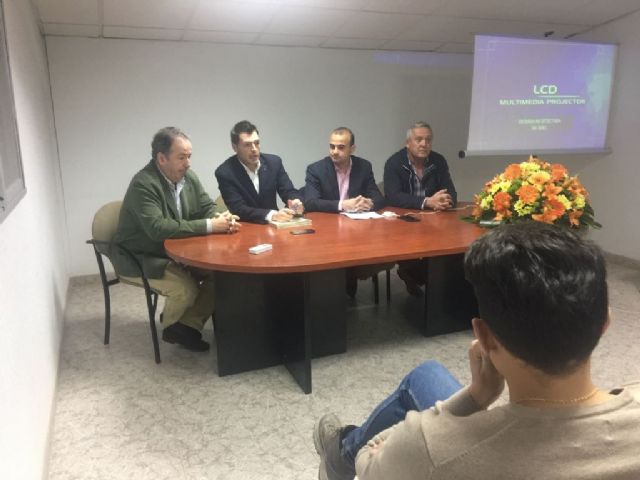 El Alcalde de Cehegín y el Director General de Desarrollo Rural y Forestal explican las ayudas habilitadas desde ambas administraciones para los agricultores - 2, Foto 2