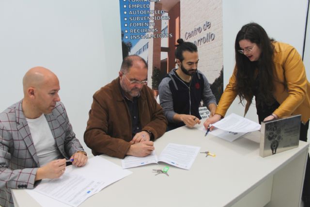 Adjudican dos nuevos espacios a empresarios emprendedores en el Vivero de Empresas - 2, Foto 2