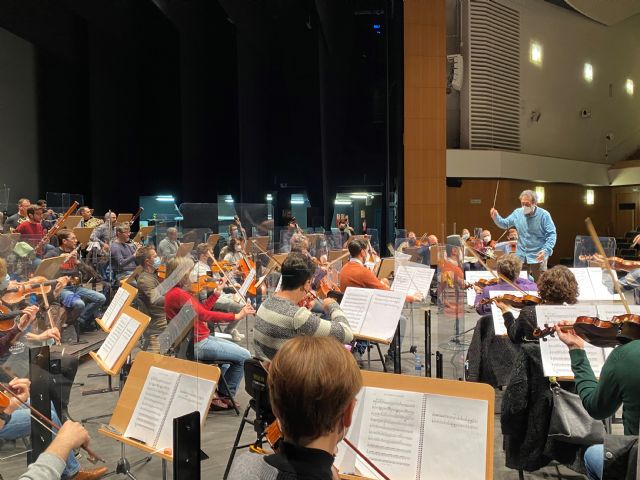 La Orquesta Sinfónica de la Región y Zapata Tenor unen humor y música en un espectáculo festivo y divertido - 1, Foto 1