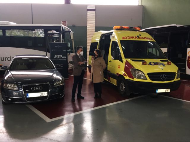 La Comunidad cede 35 vehículos para que más de 1.300 alumnos de FP realicen prácticas - 1, Foto 1