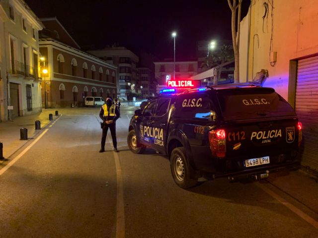 La Policía Local de Lorca detiene, en los últimos días, a siete personas por presuntos delitos de tenencia ilícita de armas, robo con violencia, hurto y orden de búsqueda y captura - 2, Foto 2