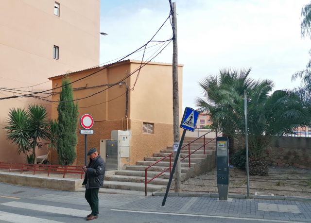 Vecinos de la Avenida de Santa Clara denuncian pegotes y zonas sin intervención en las obras de regeneración urbana - 2, Foto 2