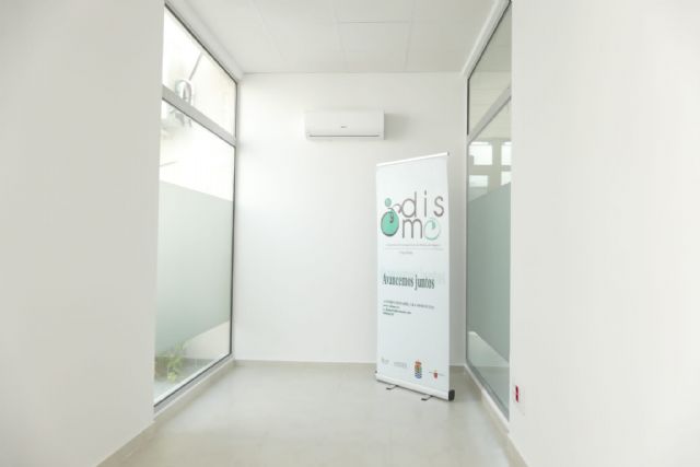 El Ayuntamiento de Molina de Segura acomete la fase final de las obras de construcción del nuevo Recinto de Eventos, con la instalación de las casetas modulares - 1, Foto 1