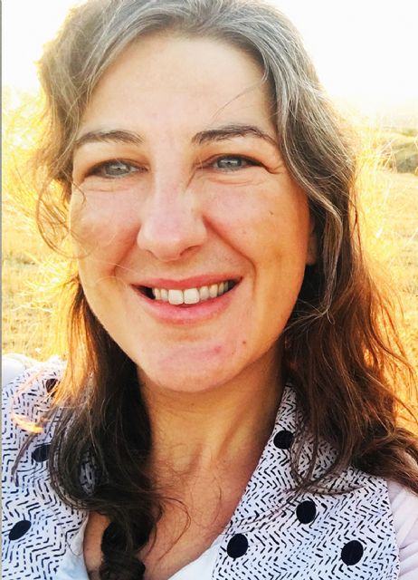 Rosa Leal Arias aúna el arte a la poesía con el diseño de la portada del libro 'Palabras a la Libertad' resultante del 'XV Encuentro Oretania de Poetas' a celebrar en Granátula de Calatrava - 2, Foto 2