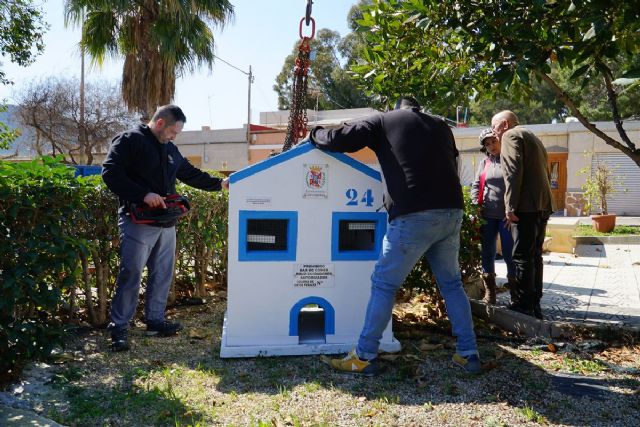 Sanidad instala cuatro nuevas casetas para garantizar el cuidado de las colonias felinas del municipio - 1, Foto 1