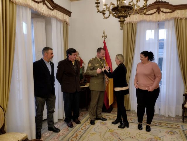 Visita del Resucitado al coronel del RAAA 73 - 1, Foto 1