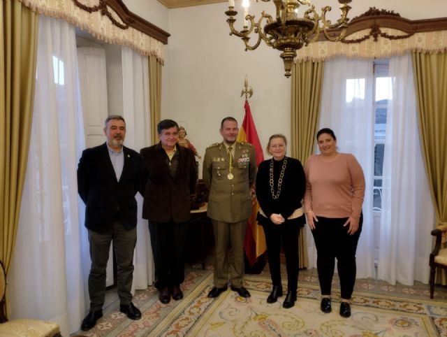 Visita del Resucitado al coronel del RAAA 73 - 2, Foto 2