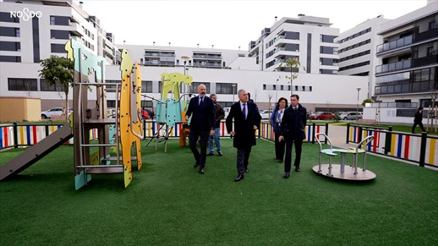 Sevilla apuesta por la mejora de sus barrios con nuevas zonas infantiles y urbanismo accesibles - 3, Foto 3