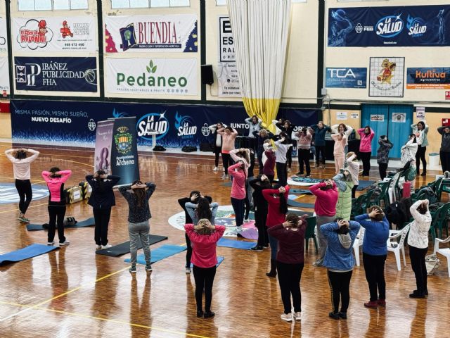 La alcaldesa de Archena inaugura la XXXV Semana de la Mujer con una sesión de empoderamiento femenino y mindfulness - 2, Foto 2