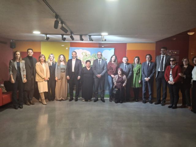 Cuatro colegios de la Región ganan los premios de Famdif por sus trabajos sobre los derechos de las personas con discapacidad - 3, Foto 3