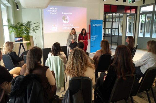 Política Social reúne a una veintena de directivas para abordar los retos del liderazgo femenino - 2, Foto 2